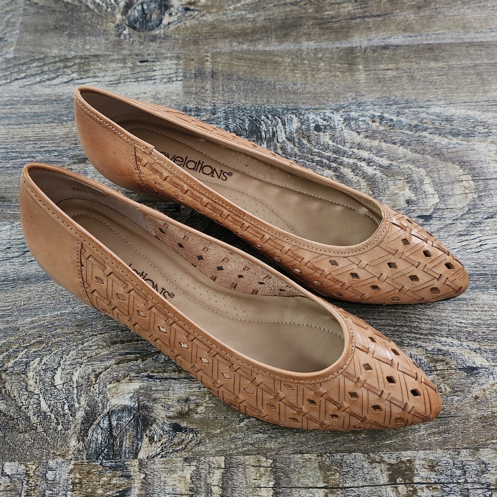 NWOT Revelations Women's Tan Cutout Leather Shoes, Made in Brazil, Size 7.5